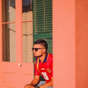 Meet your Posher, Cesar